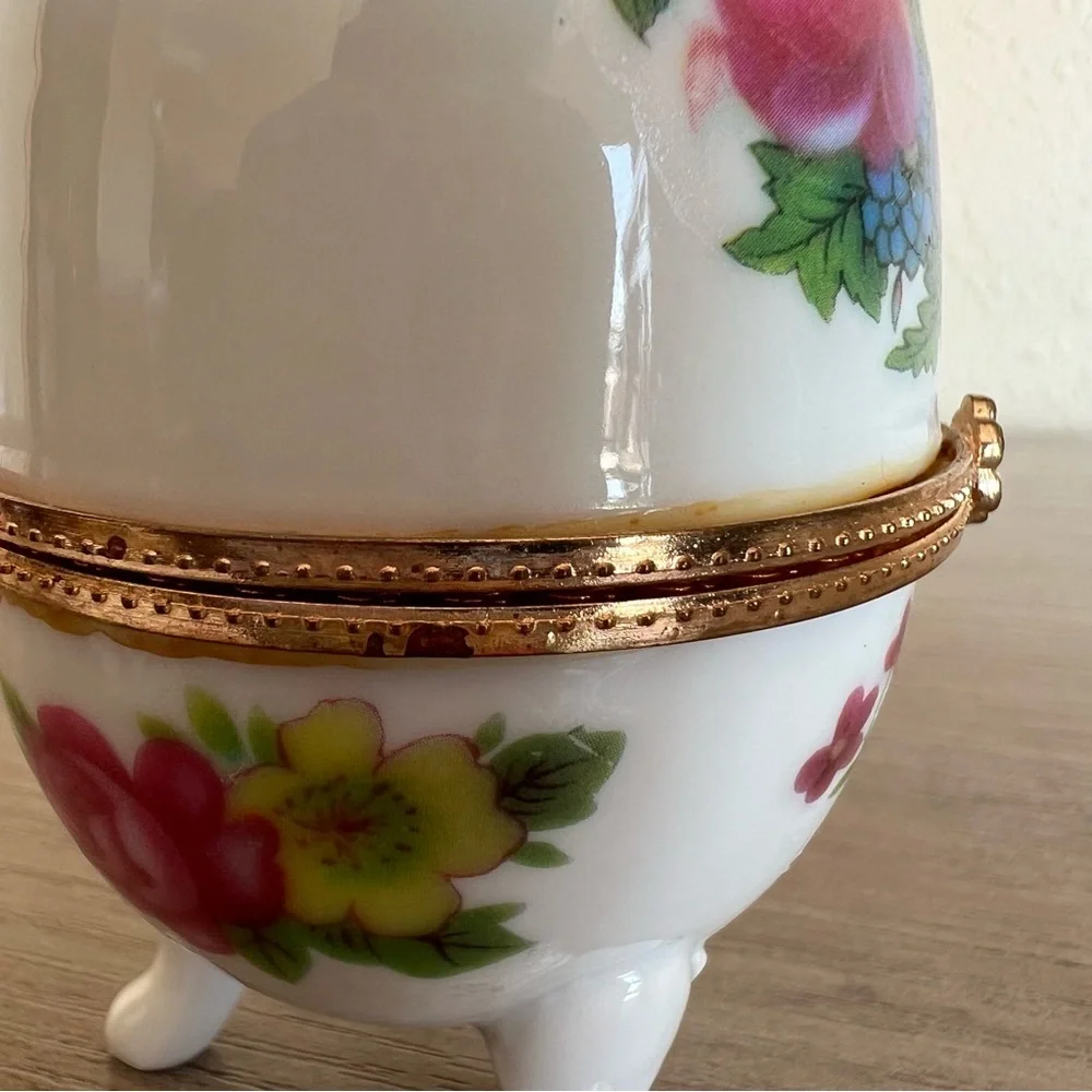 Vintage Porcelain Egg Trinket Box Jewelry Holder Floral Hinged Decor